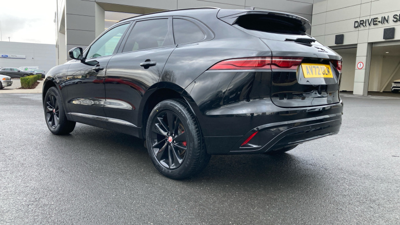 Jaguar F-Pace 2.0 D200 R-Dynamic Black 5dr Auto AWD Diesel Estate